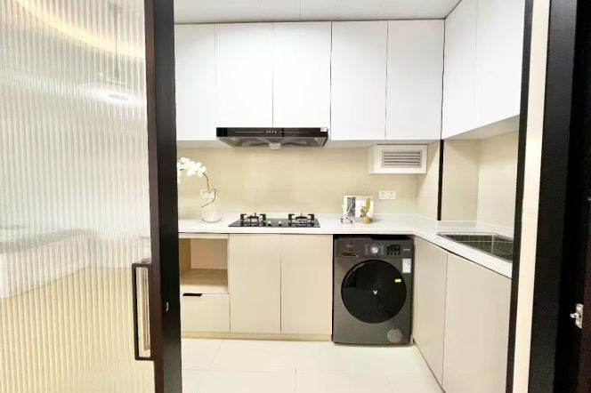 Changshou rd elevator 1BR apartment