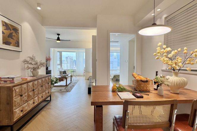 High-Floor Unobstructed View 2-Bedroom Apartment at One Park Avenue, Jing'an