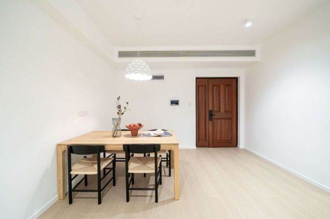 Modern decoration 2brs with floor heating and balcony nearby  Su zhou river