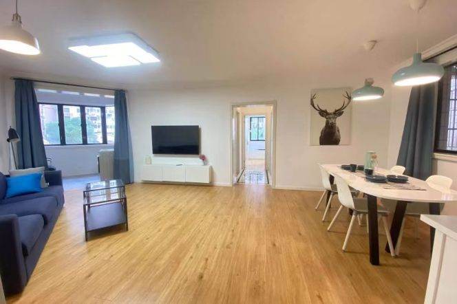 Spacious 2br flat has floor heating popular for expats@  Jing'an temple