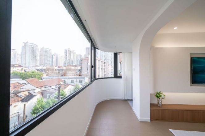 Bright 2br/2bt Flat beside Shankang Li