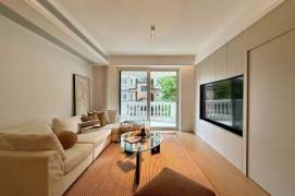 Modern 3 br in XuHui. 3 mins walking to L3/4/10 HongQiao Rd St