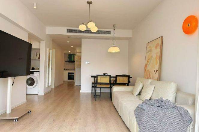 Modern 2Brs/2Lrs/1Bt apt nr Wuding rd,M2/7/14