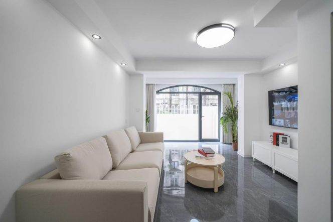 jing'an temple modern 2BR/big yard@L2/7