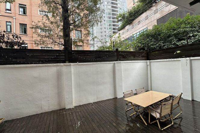 Big terrace 1 br with floor heating in ChangNing ,easy to L 2/11 JiangSu Rd St.