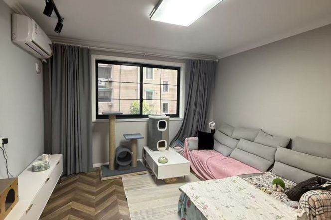 Jiaotong University elevator 2BR apartment