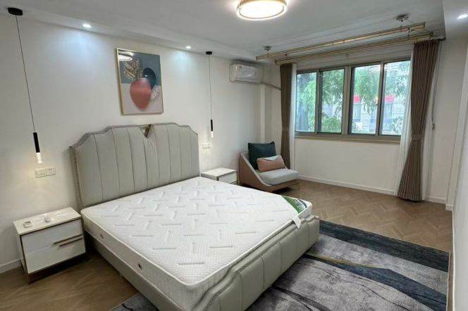 Newly 1br/85sqm & heating/lift @Jiaotong Univer & Line 10/11
