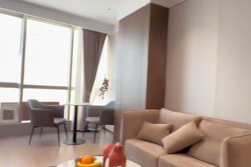 1br, subway L3,4,7 Zhenping station, big window, key, 8.7k