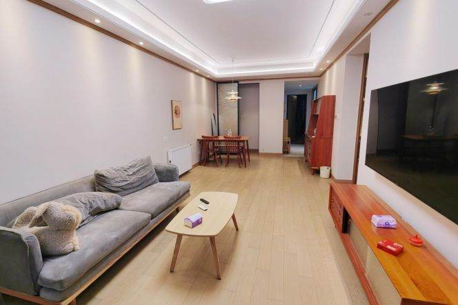 Cozy 2 br 3 mins walking to NYU ShangHai, easy to L 6/8/11 Oriental sports center St.