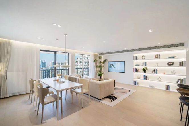 modern big 4brs floor heating open balcony nice view near line 7 and 13 Su zhou river 