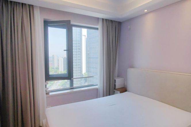 Modern 1 br next NYU shanghai, 4 mins walking to L6/8/11 Oriental sports center St.