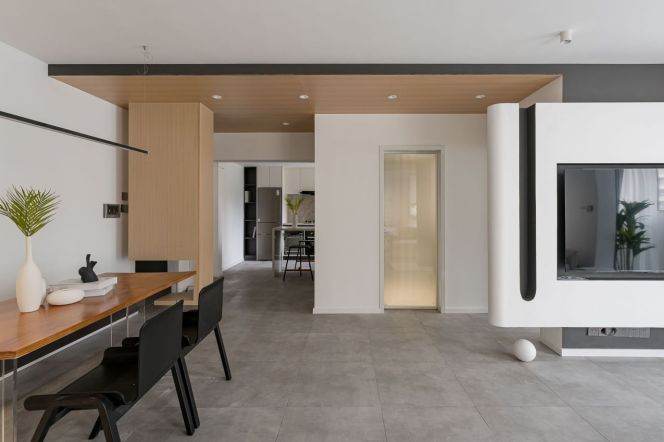 pudong Lujiazui 2 br 110 sqm modern Apt &floor heating for 16.8K