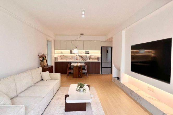 Modern 2 br next SuZhou Creek with Green View easy to L 7 ZhenPing Rd St.