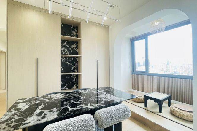pudong 150 sqm 3 br modern Apt &floor heating 17K