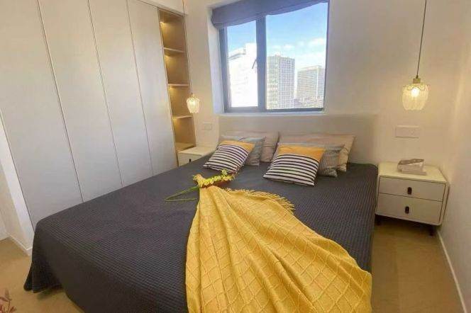 High view 1br West Nanjing 