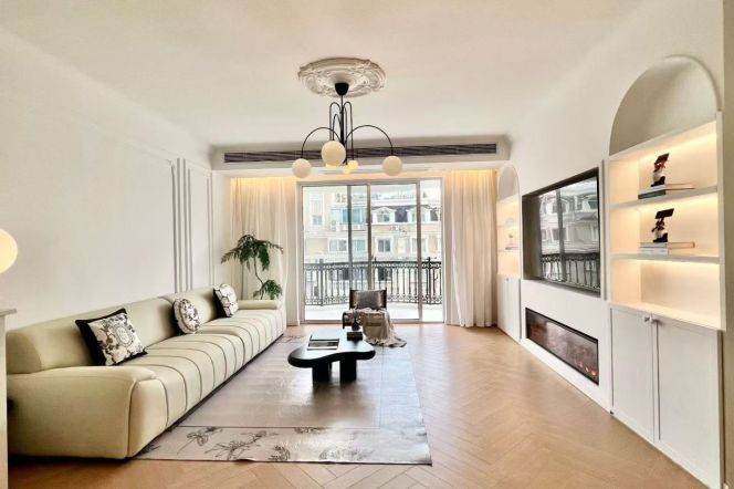 16k Spacious 2Br with open balcony and floor heating NR The Creek close to Caoyang Rd.line3/4/11/14 