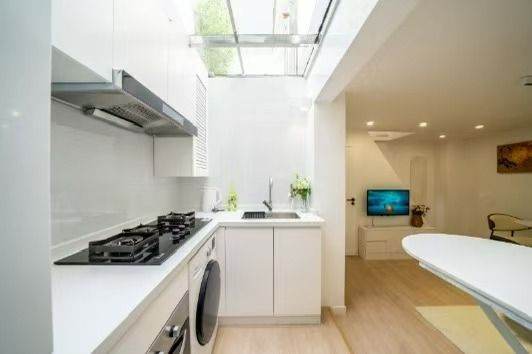 Jiashan rd 1BR with terrace