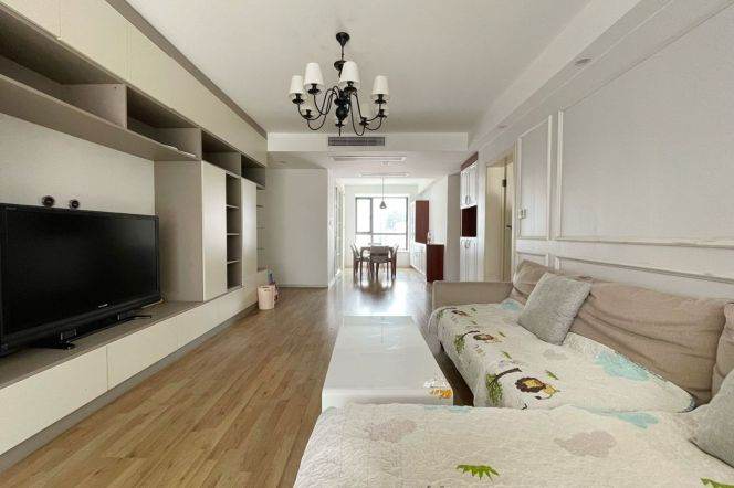 Changshou Rd Station Elevator 3Br/2Bath Line7/13