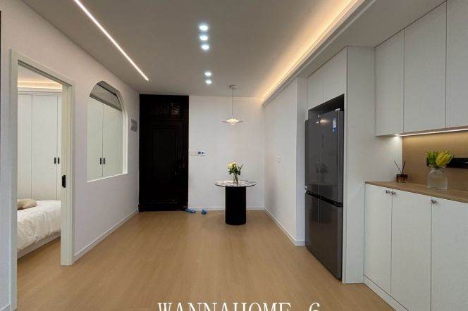 11.8K+ Elevator New 1Bdr 1Bath Apt+Very Close ToL2/12/13West Nan Jing Rd+ Floor Heating