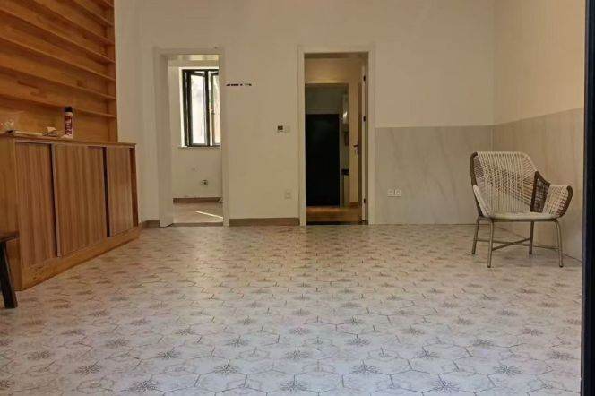 Changshu rd 1BR with garden