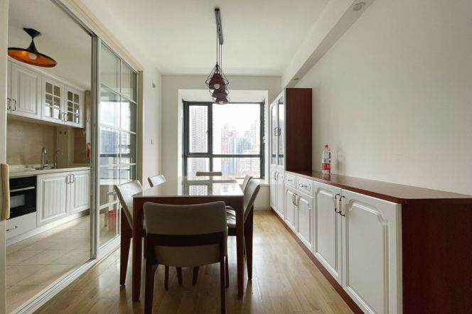 Changshou Rd Station Elevator 3Br/2Bath Line7/13