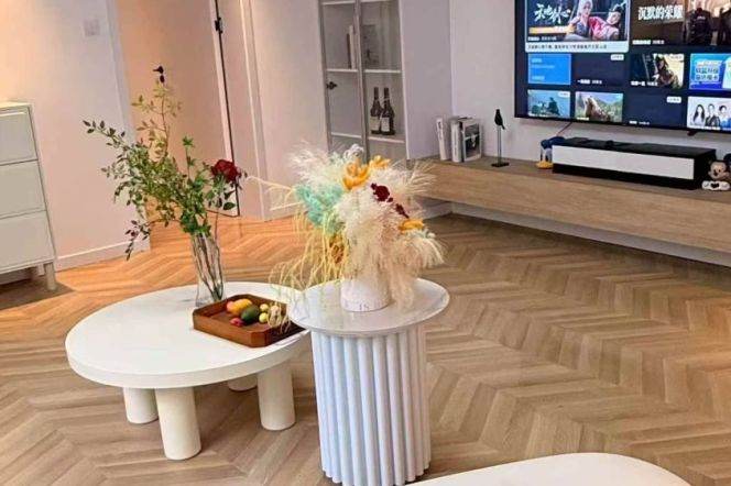 West Yan'an rd/Modern 2br 2baths/elevator/big living room,@L3/4