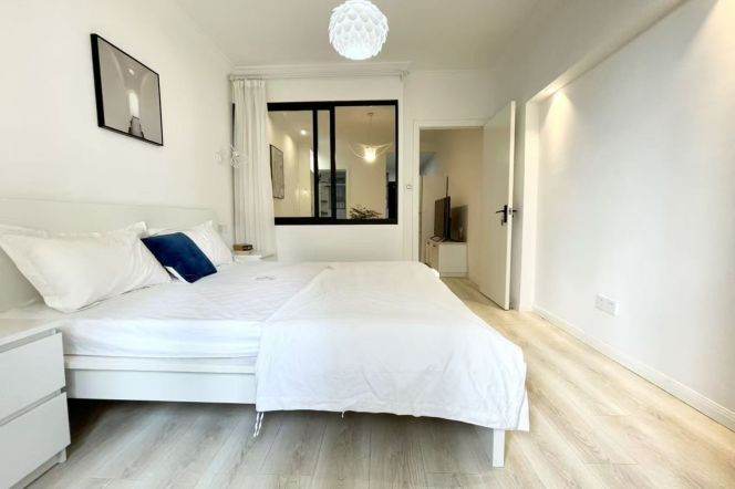 1 br near L2/L3/L4 zhongshan park station