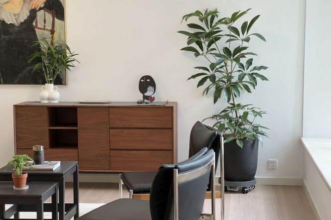 Decent 2br/2bt Flat in Palace Court