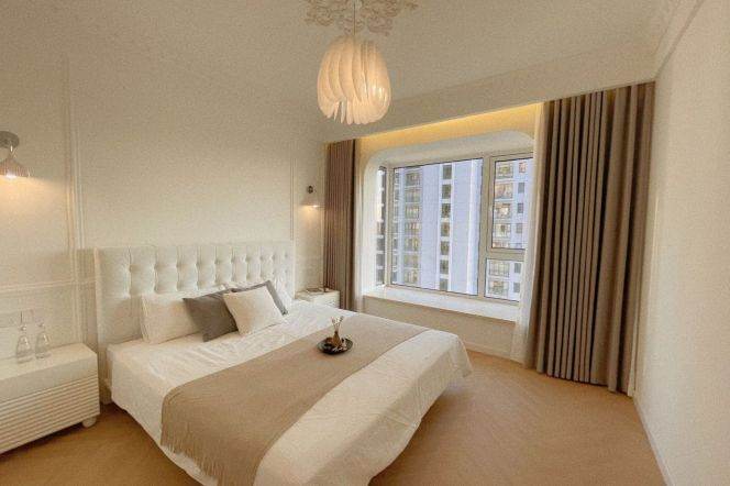 modern 2brs floor heating modern furniture beside Huang pu river line 9 