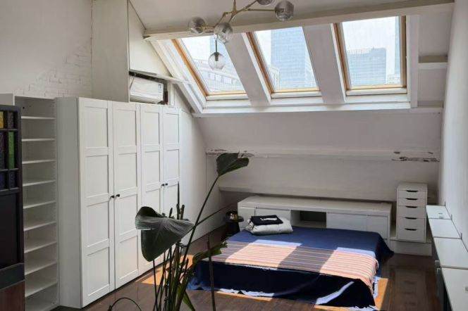 South Shanxi rd 2BR 2BATH with terrace