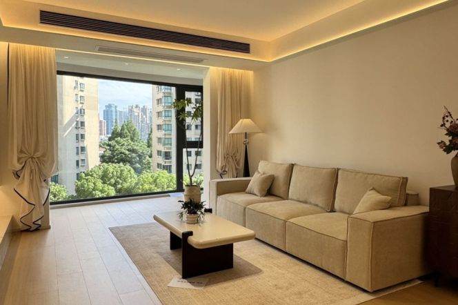 Suzhou Creek | Zhenping rd metro L3/4/7 | Modern 2BR +Green view+ Big windows 21.2K