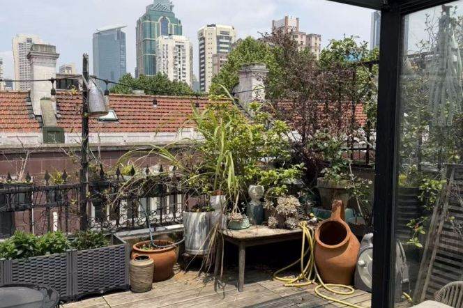 South Shanxi rd 2BR 2BATH with terrace
