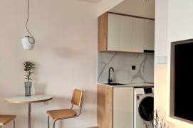Tongji Garden -1bed - bright - elevator- convenient location-Line 7 Changping Road