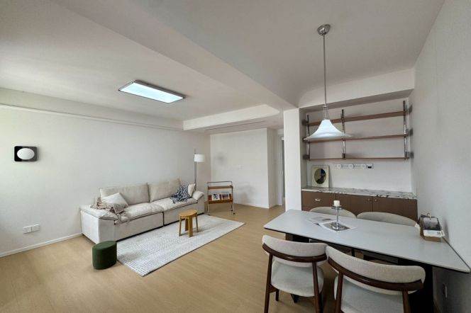 Nice 3br/2bt Elevator Apt in Yuyao Road