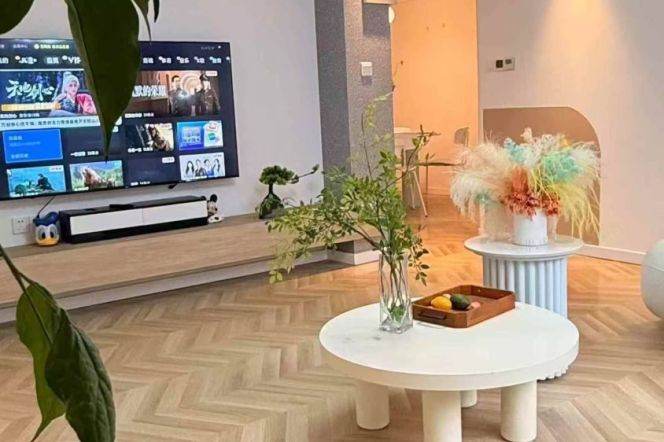 West Yan'an rd/Modern 2br 2baths/elevator/big living room,@L3/4