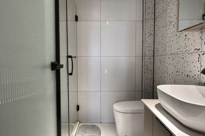 Spacious 1Br +Elevator  | 0step to Zhongshan Park Metro L2/3/4