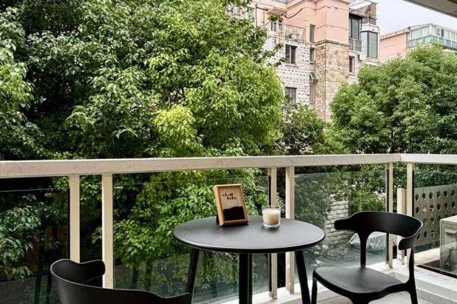 Charming 2brswith open Balcony Nr L15 Wuzhong rd sta