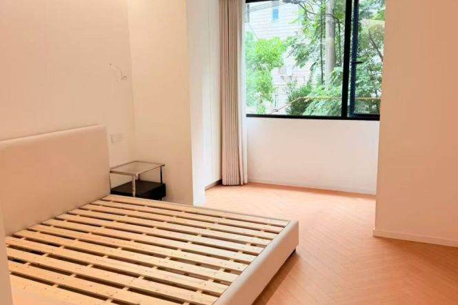 Changping rd 2BR apartment