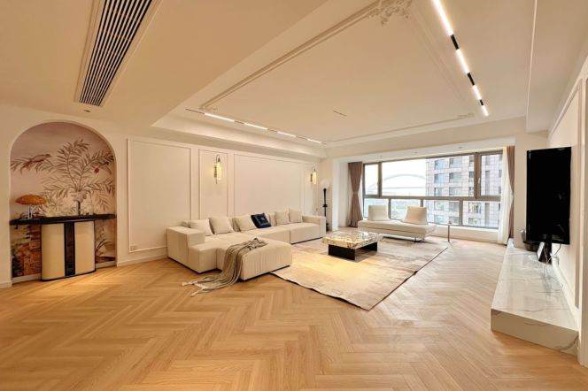 modern big 3brs floor heating brand new furniture in top level compound Huang pu river