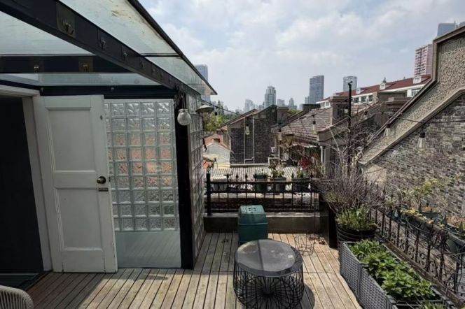 South Shanxi rd 2BR 2BATH with terrace