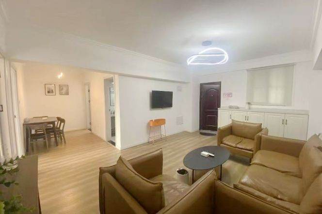 Valuable Wulumuqi/Huashan Rd highrise 100sqm 2BR 12.5K 
