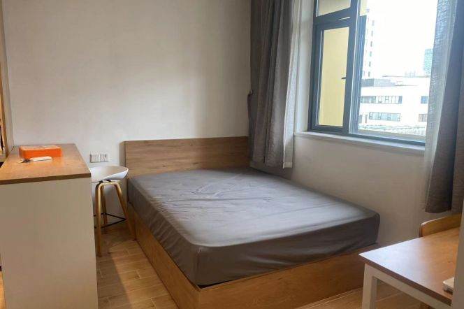 1BR near line 3/18 and Tong'ji University can long and short term lease