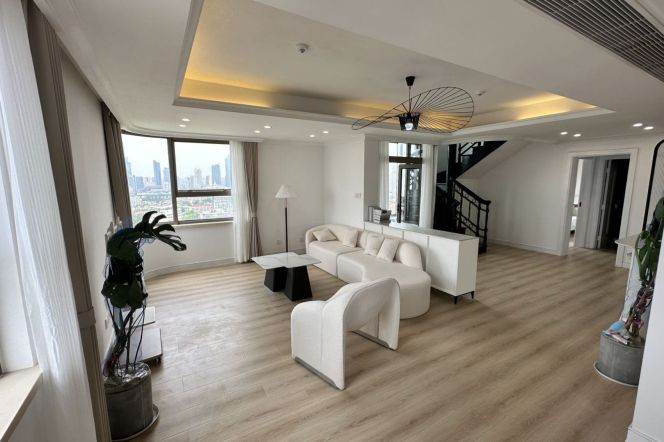 modern big duplex 4 bedrooms floor heating balcony in central Xuhui 