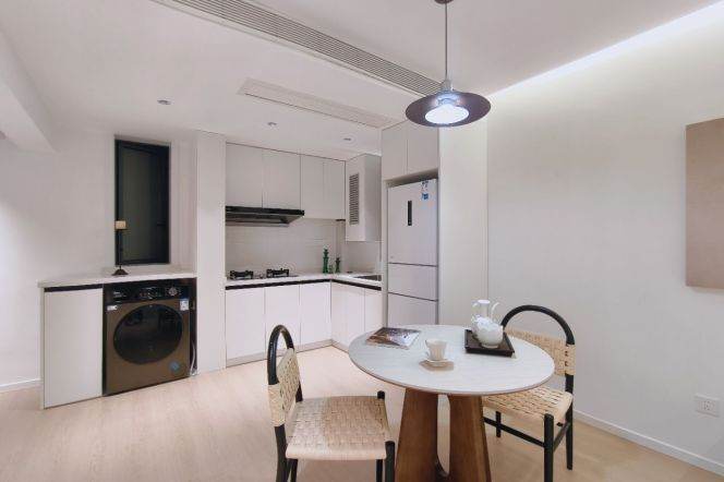 1BR Elevator Flat | North Caoxi Rd | 4 mins to Line1/4 Shanghai Indoor Stadium