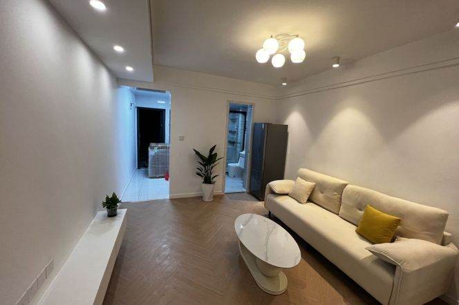 Jiangsu rd/cozy 1br 1lr/bright room/brand furniture/with central AC,@L11/13/2