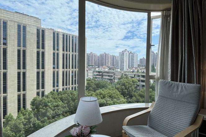 13.3K/Modern&Spacious1Bdr 1Bath Apt+L7Chang Ping Rd+Nice Compound+Large Balcony+Floor Heating