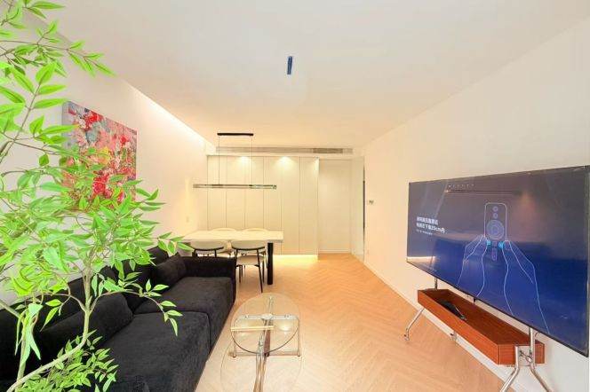 renovated 2beds - floor heating- Oven- Bright- Convenient Location-Yanping Road
