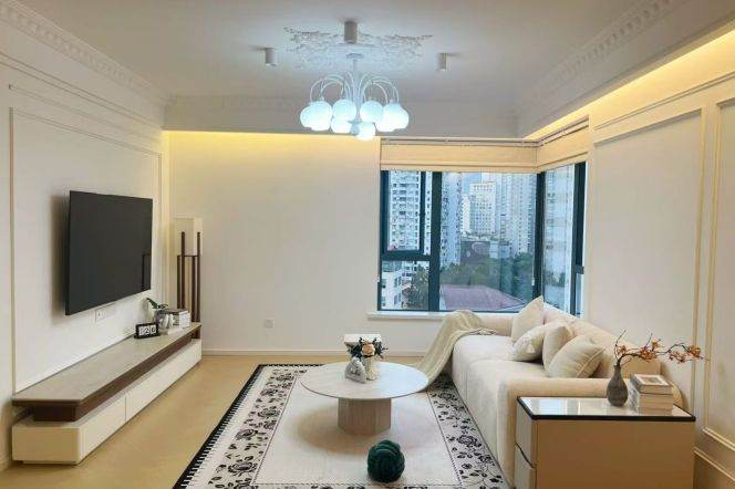 brand new big 2brs floor heating modern furniture near lline 8,9 only 16.5K