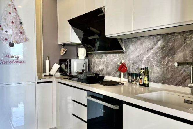 Jing'an temple elevator 3BR 2BATH 160sqm apartment