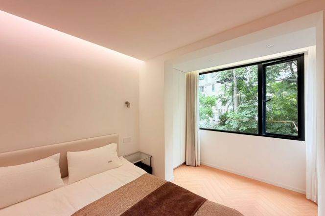 renovated 2beds - floor heating- Oven- Bright- Convenient Location-Yanping Road